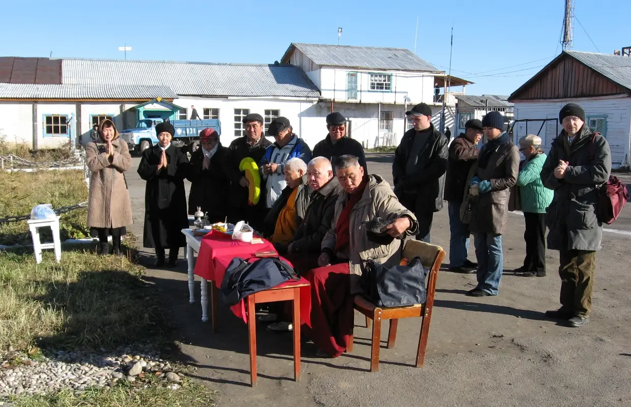 Освещение ступы в Выдрино