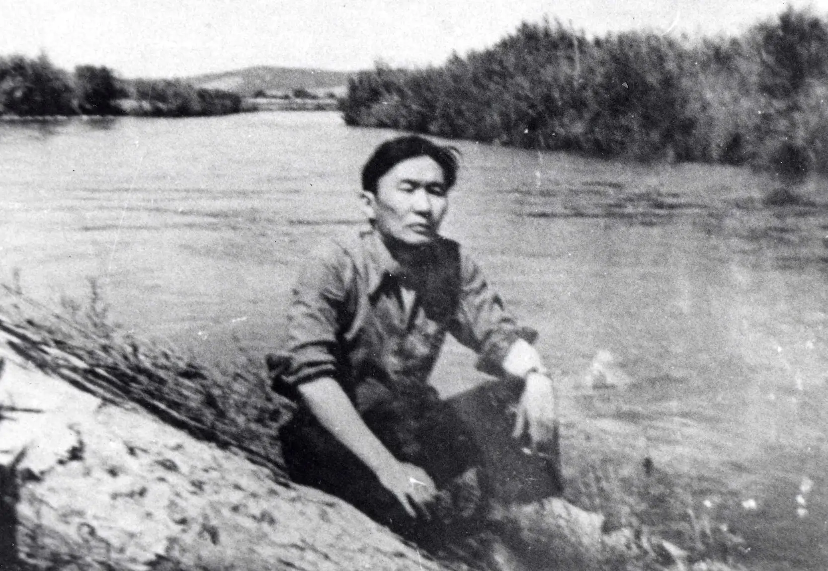 На берегу реки